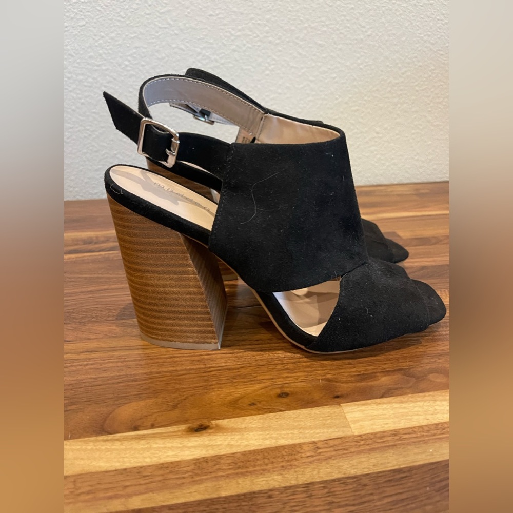 Madden Girl Black Wedge Size 8.5
